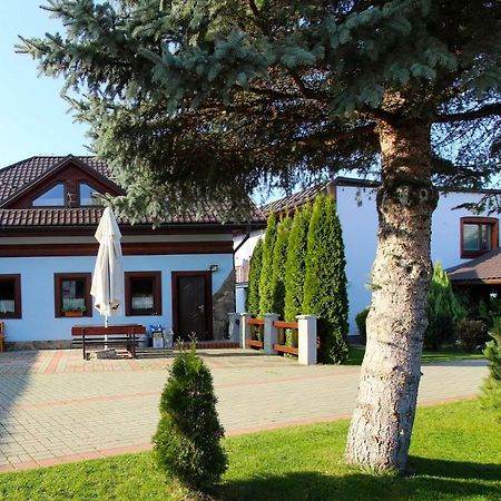 Penzion Saty Liptovske Sliace Экстерьер фото