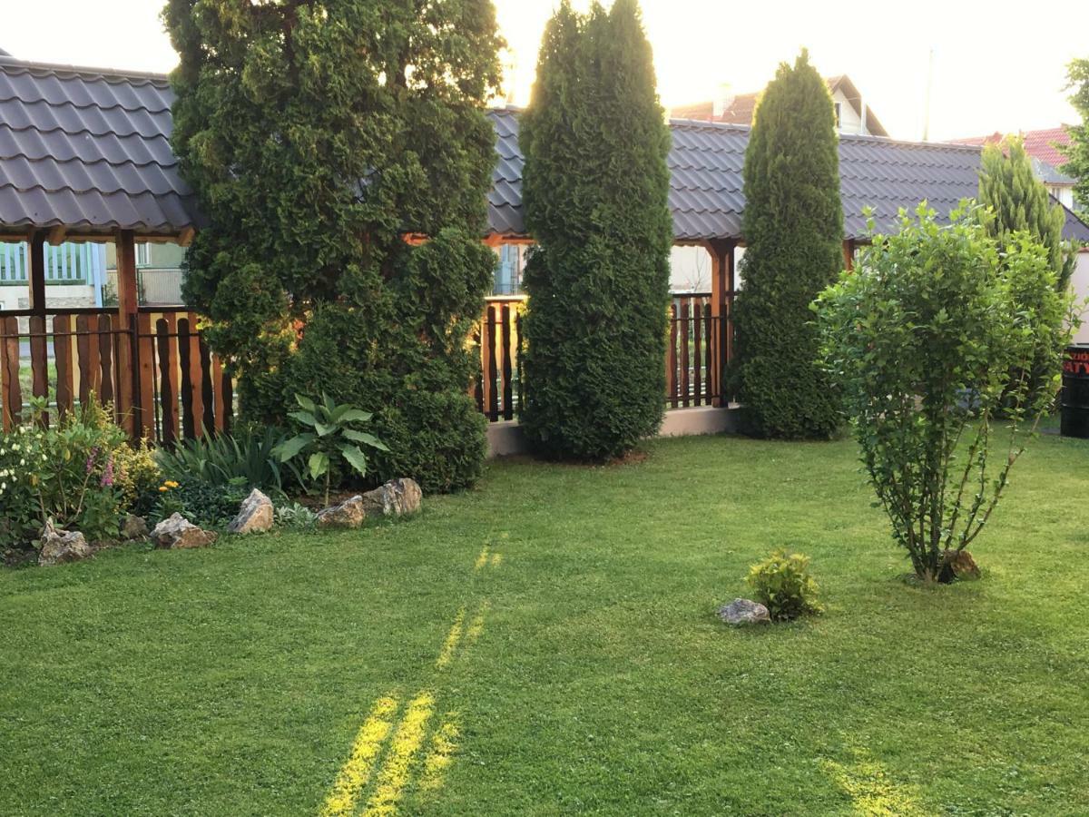 Penzion Saty Liptovske Sliace Экстерьер фото